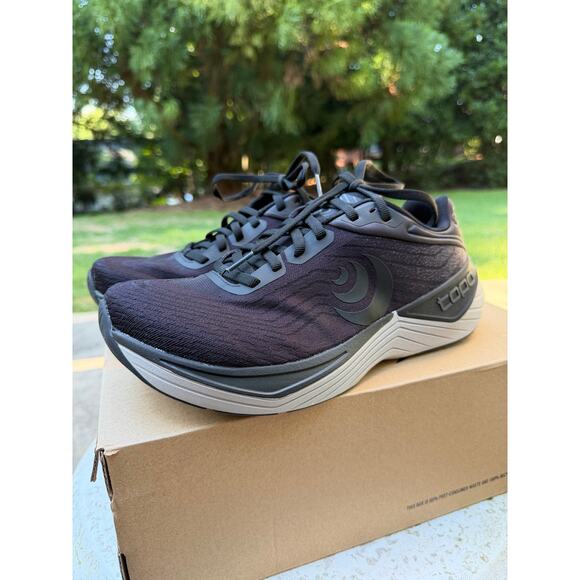 Topo Athletic Ultrafly 5 Men’s 7 Wide Running Shoes Black NWT main image 5
